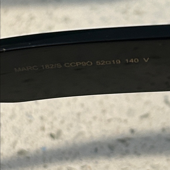 Marc Jacobs 182/S Oversized White Gradient Sunglasses | Luxe - Picture 7 of 15